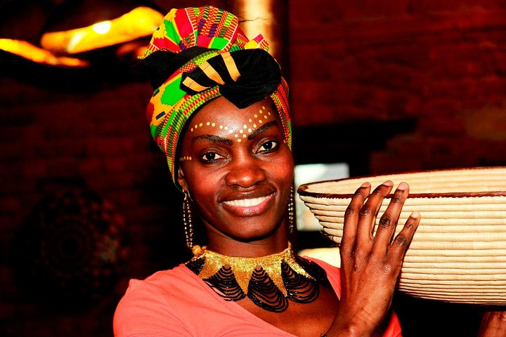 GOLD Restaurant - Lady with basket